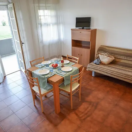 Marine- Palme- Ismare-1 By Interhome Apartament Silvi Marina